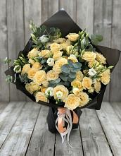 Букет цветов из:  Розы и Лизиантусы #REPLACE_PRED# Нудоль