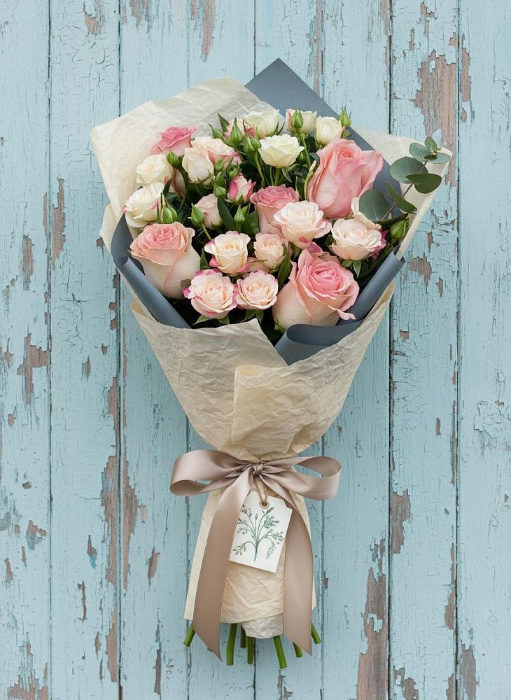 Букет цветов из: Розы в Нудоль