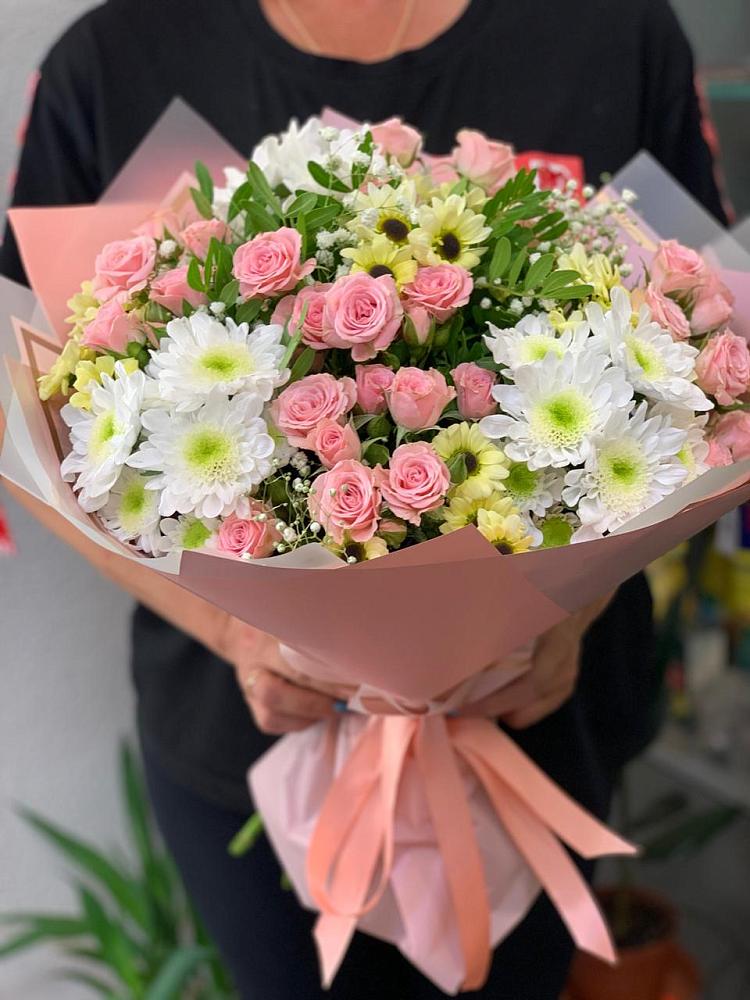 Букет цветов из: Розы и Хризантемы в Нудоль