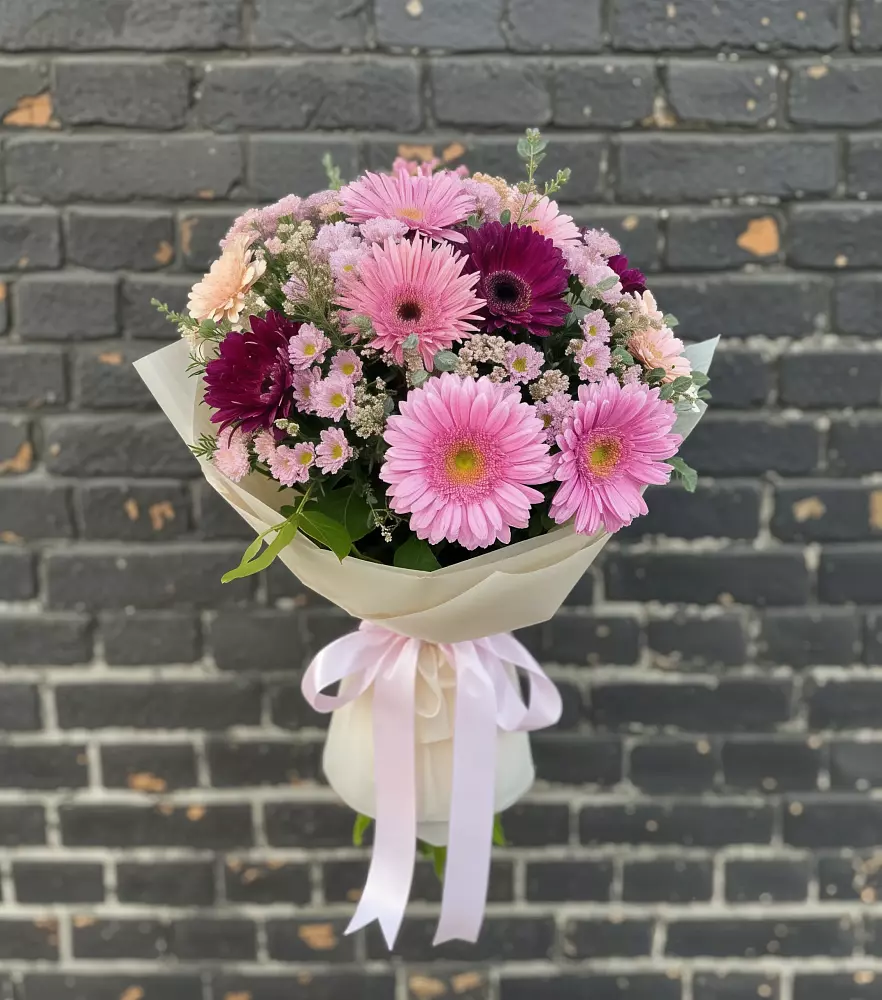 Букет цветов из: Герберы и Хризантемы в Нудоль