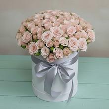 Цветочная композиция из Розы в шляпной коробке в Нудоль