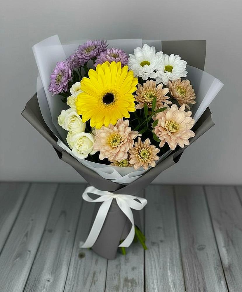 Букет цветов из: Розы, Герберы и Хризантемы в Нудоль