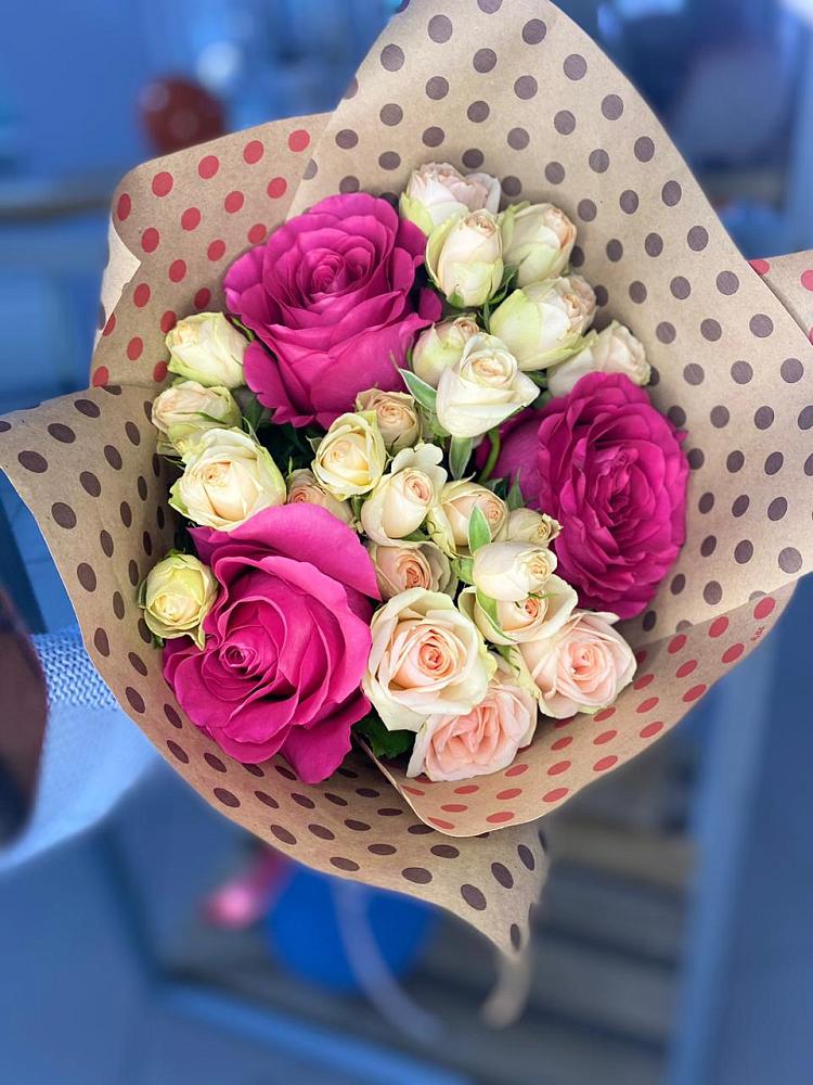 Букет цветов из: Розы в Нудоль