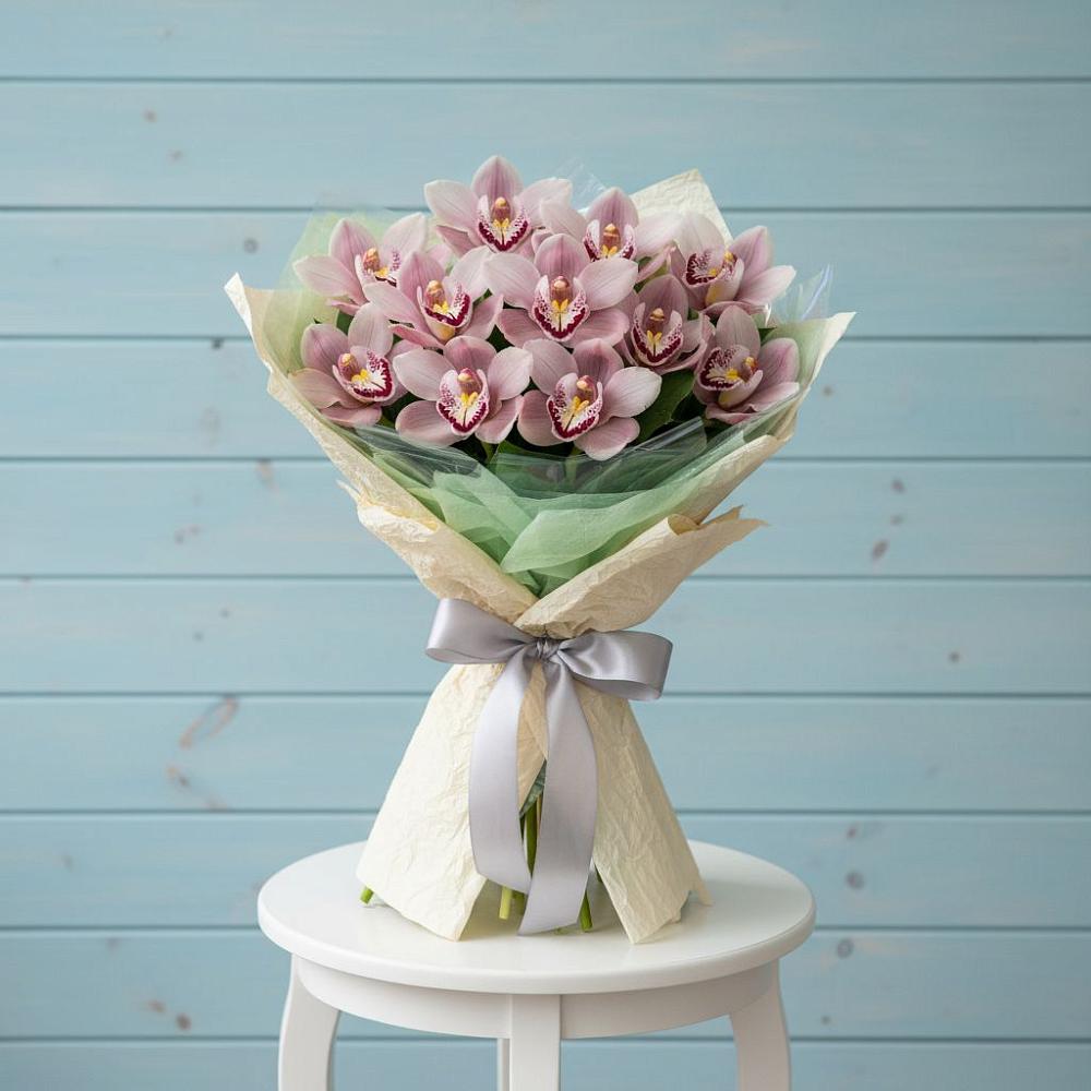 Букет цветов из: Орхидеи и Розы в Нудоль