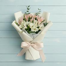 Букет цветов из:  Альстромерии в Нудоль