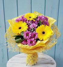 Букет цветов из:  Хризантемы и Герберы в Нудоль