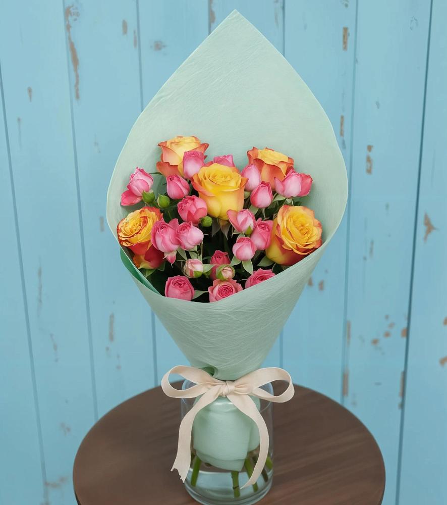 Букет цветов из: Розы в Нудоль