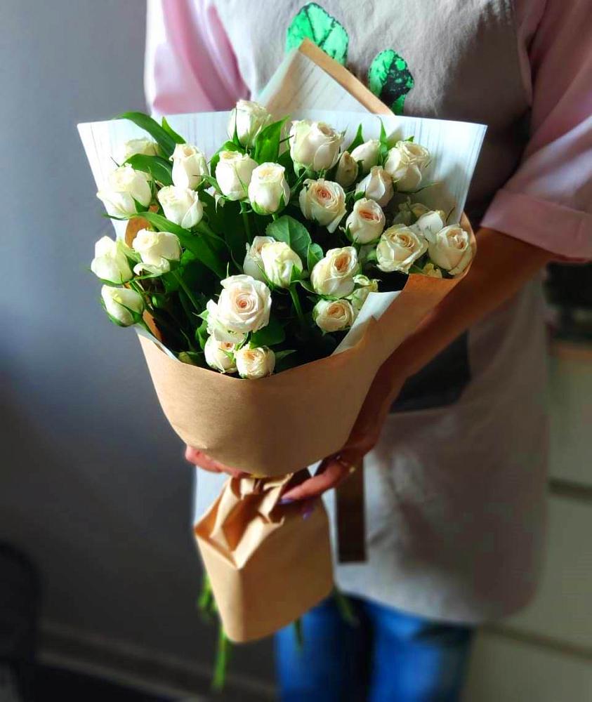 Букет цветов из: Розы в Нудоль