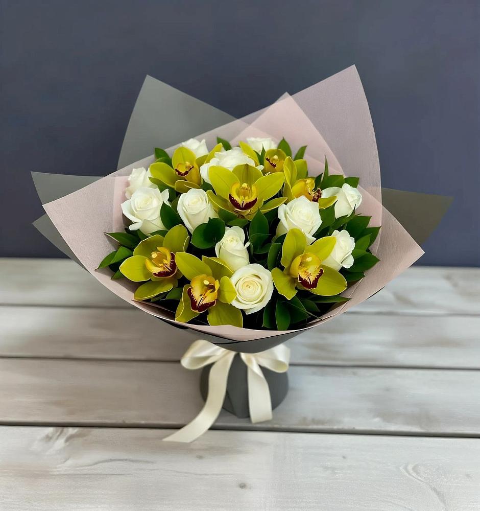 Букет цветов из: Орхидеи и Розы в Нудоль