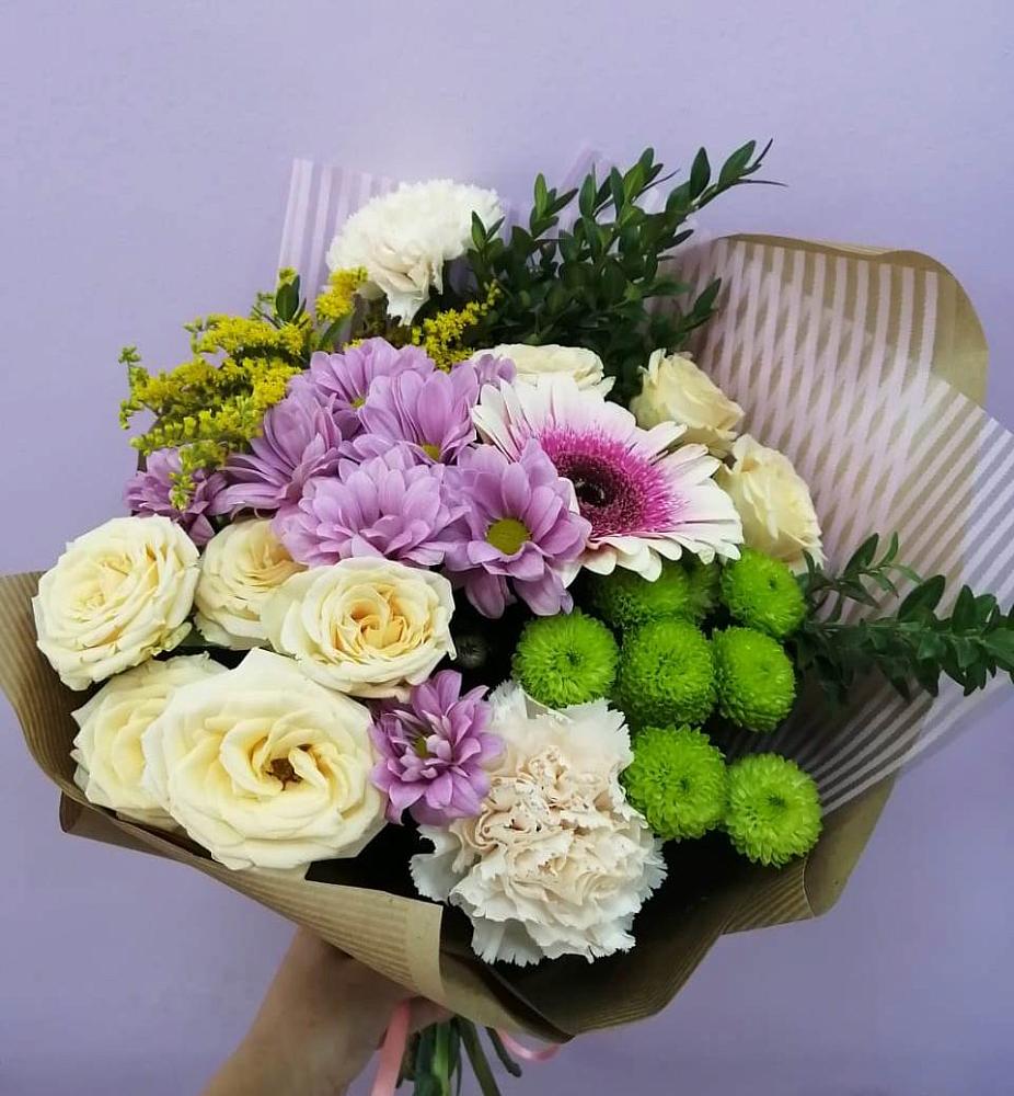 Букет цветов из: Хризантемы, Розы, Гвоздики и Герберы в Нудоль