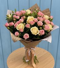 Букет цветов из:  Розы в Нудоль