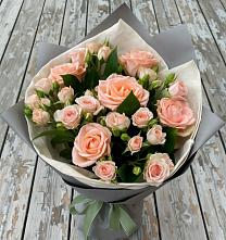 Букет цветов из:  Розы в Нудоль