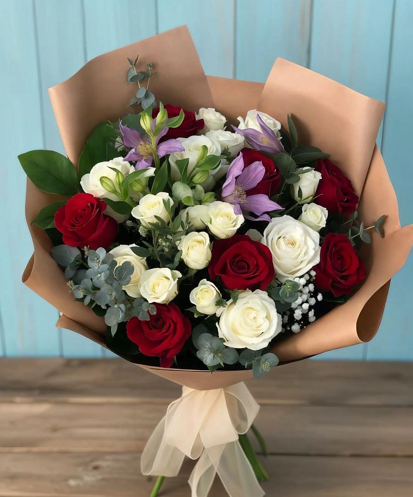 Букет цветов из: Розы и Альстромерии в Нудоль