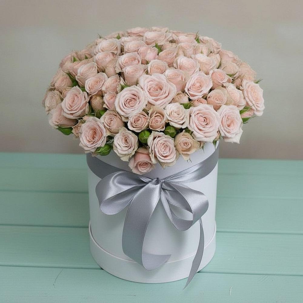 Цветочная композиция из Розы в шляпной коробке в Нудоль